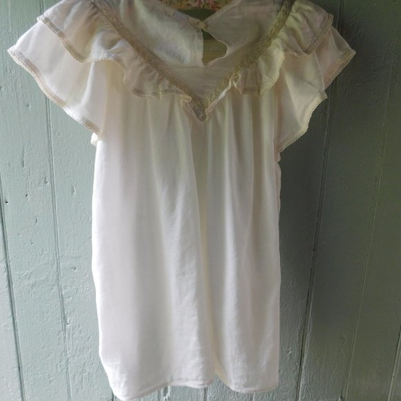 *PRICE FIRM* Vintage Lace Ruffle White Top - Picture 9 of 11